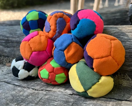 Handgenähte Crazysack Footbags in verschiedenen Farben